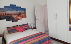 Apartamentos Ofelia - Céntrico apartamento junto a la playa
